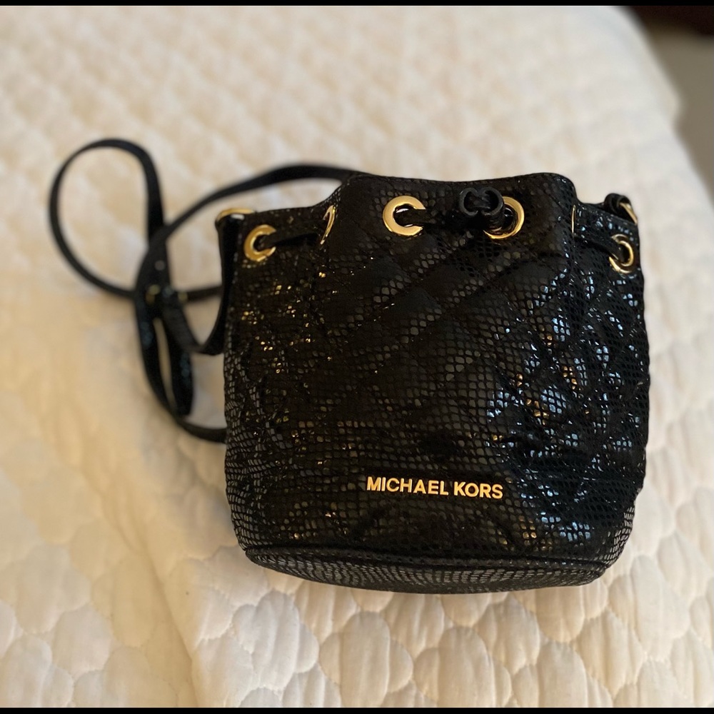 Michael Kors bucket purse